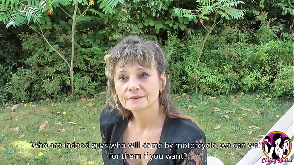 Mélodie gets her first double penetration